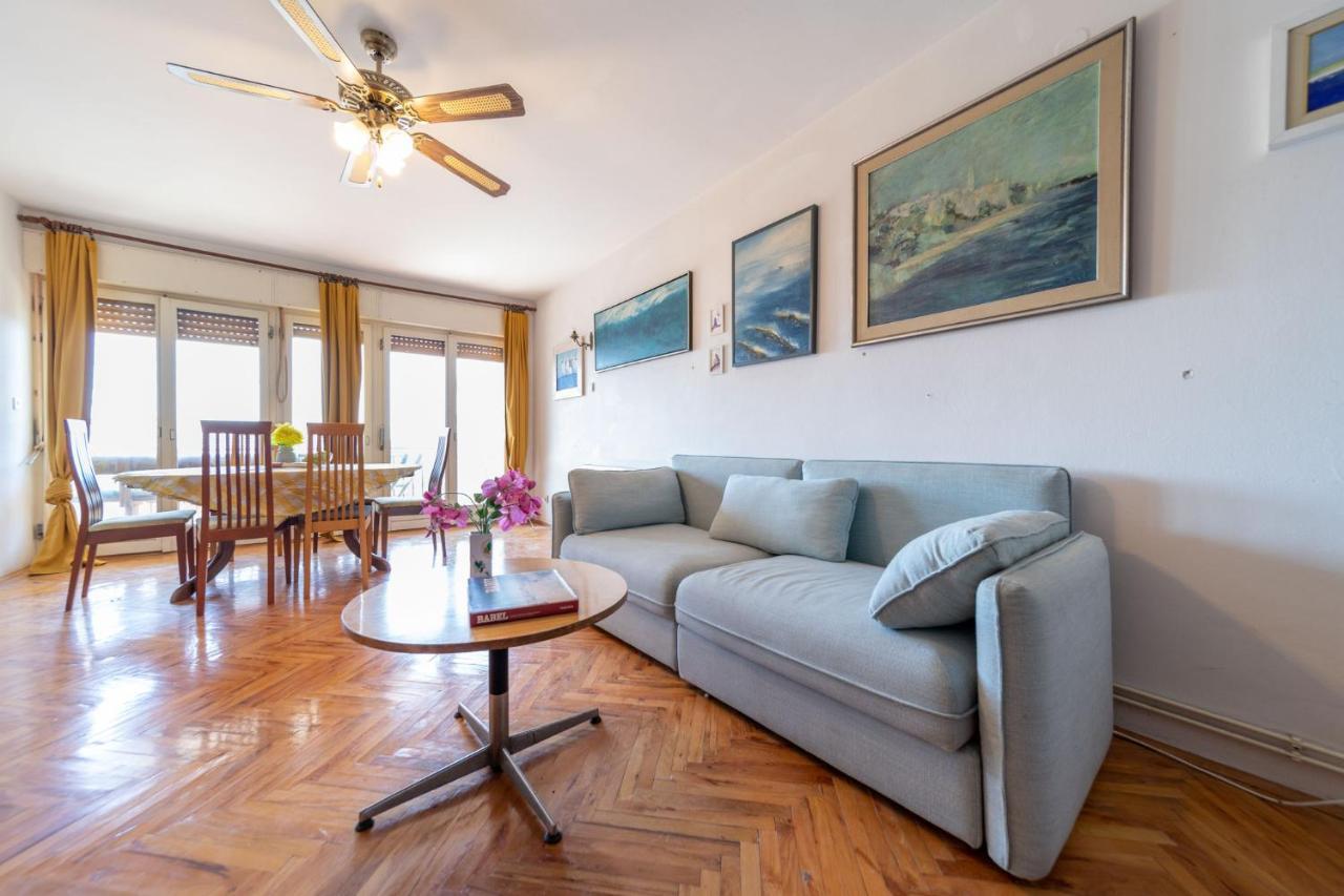 Fia 70S Beach Apartment Rab Town Zewnętrze zdjęcie
