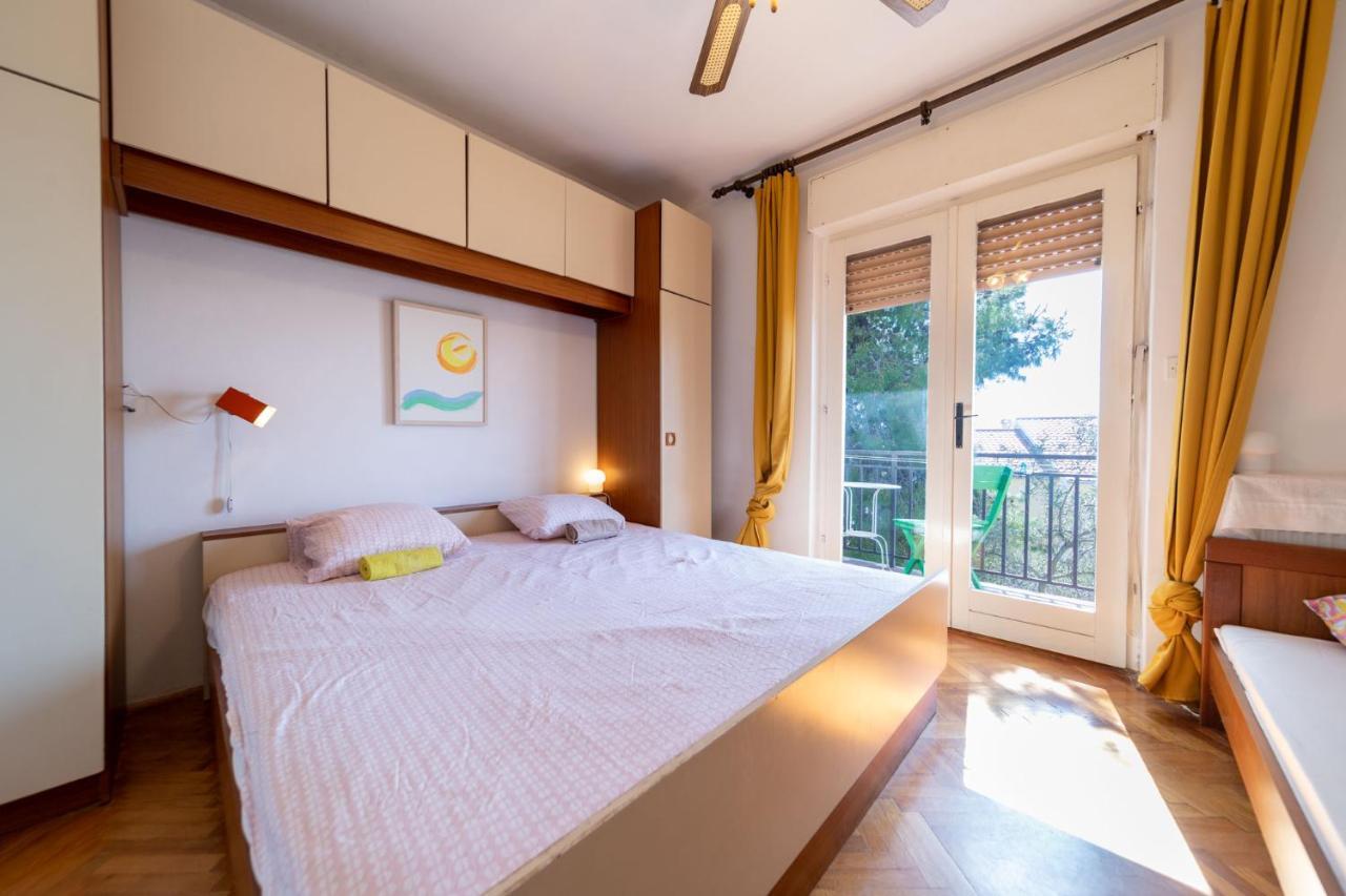 Fia 70S Beach Apartment Rab Town Zewnętrze zdjęcie