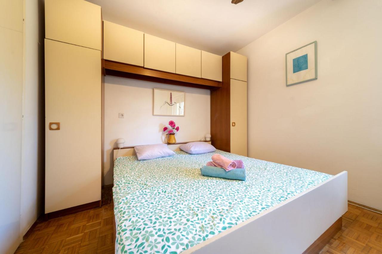 Fia 70S Beach Apartment Rab Town Zewnętrze zdjęcie
